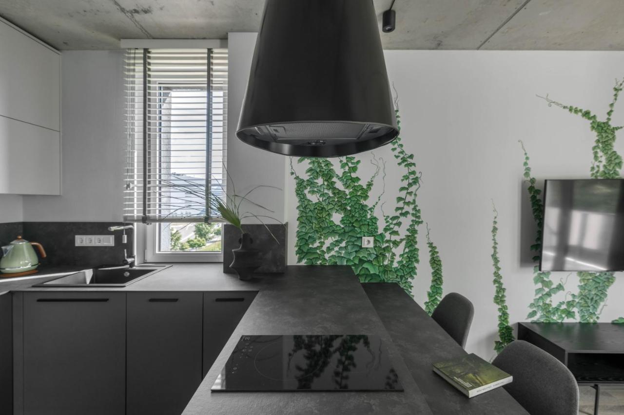 Urban Jungle Apartments By Reside Baltic ヴィリニュス エクステリア 写真
