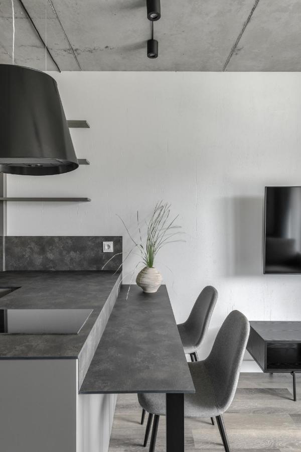 Urban Jungle Apartments By Reside Baltic ヴィリニュス エクステリア 写真