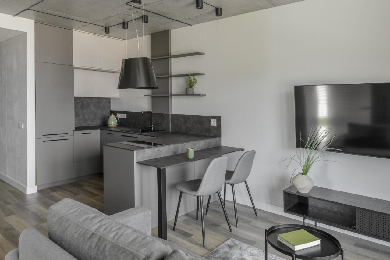 Urban Jungle Apartments By Reside Baltic ヴィリニュス エクステリア 写真